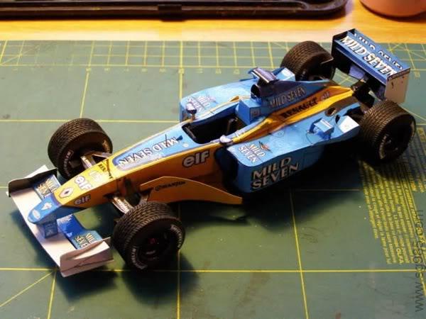 F1 雷诺(RENAULT)R202赛车