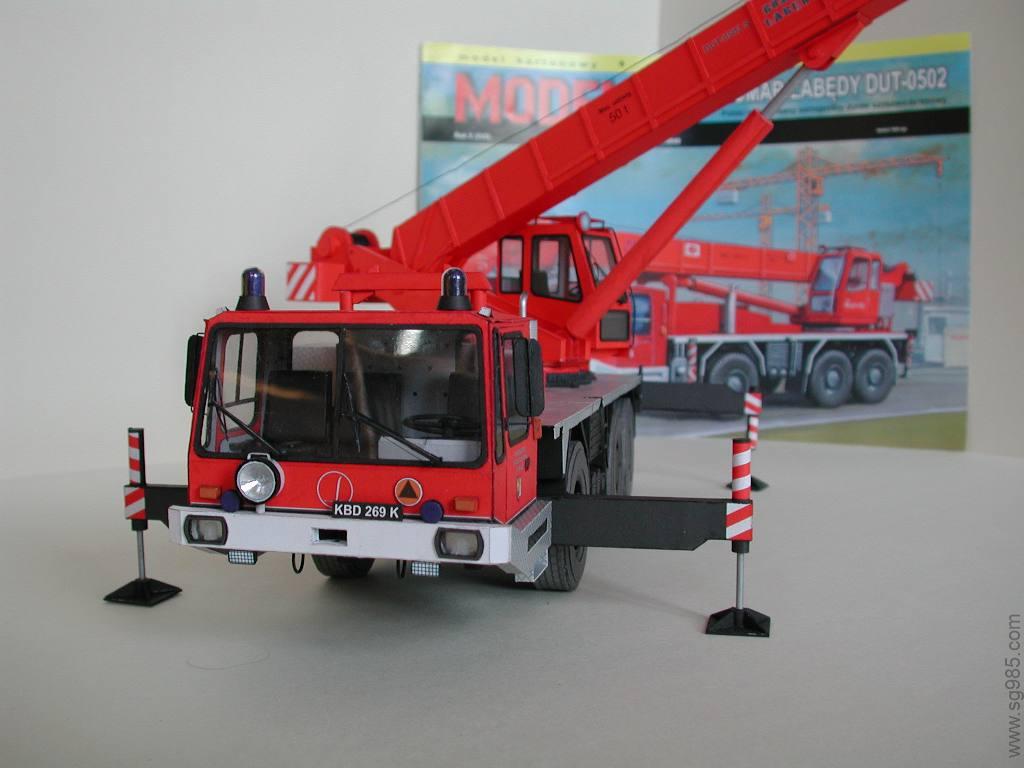 波兰Bumar-Labedy-DUT-0502汽车起重机