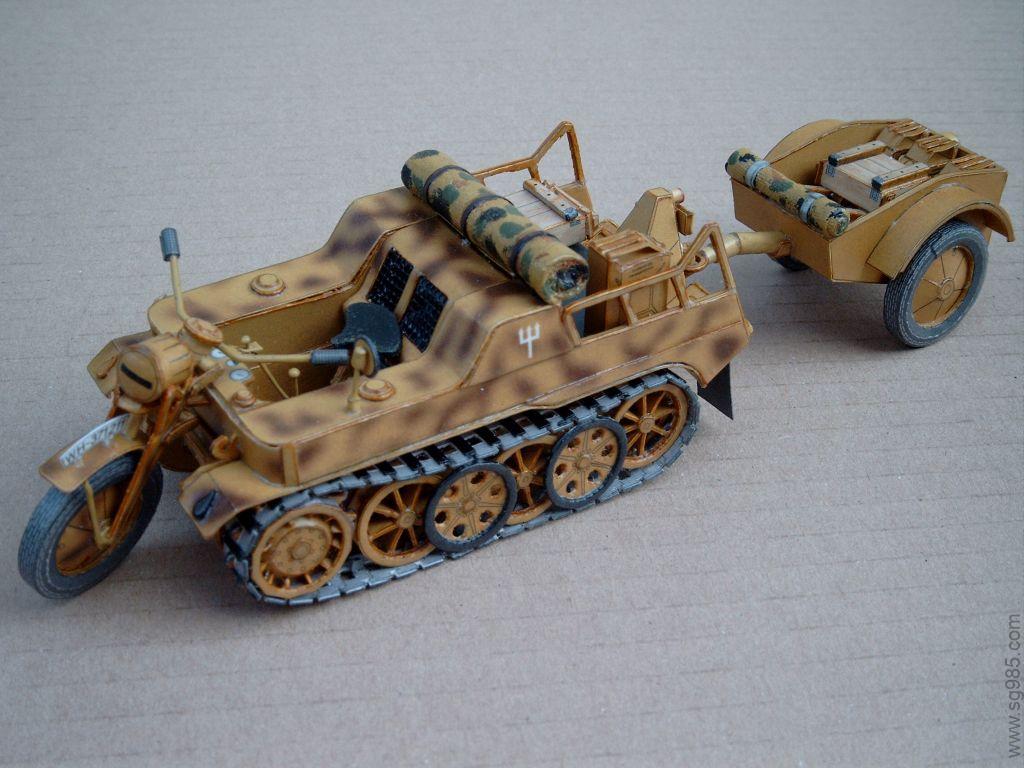 德军Sdkfz.2半履带式摩托车及Sd.Anh.1拖车