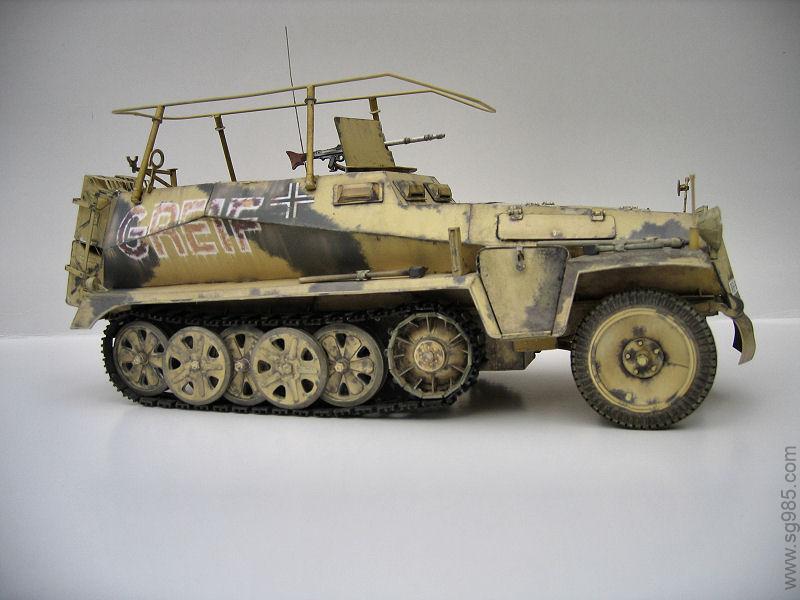 德军sdkfz250-3型半履带轻型装甲车