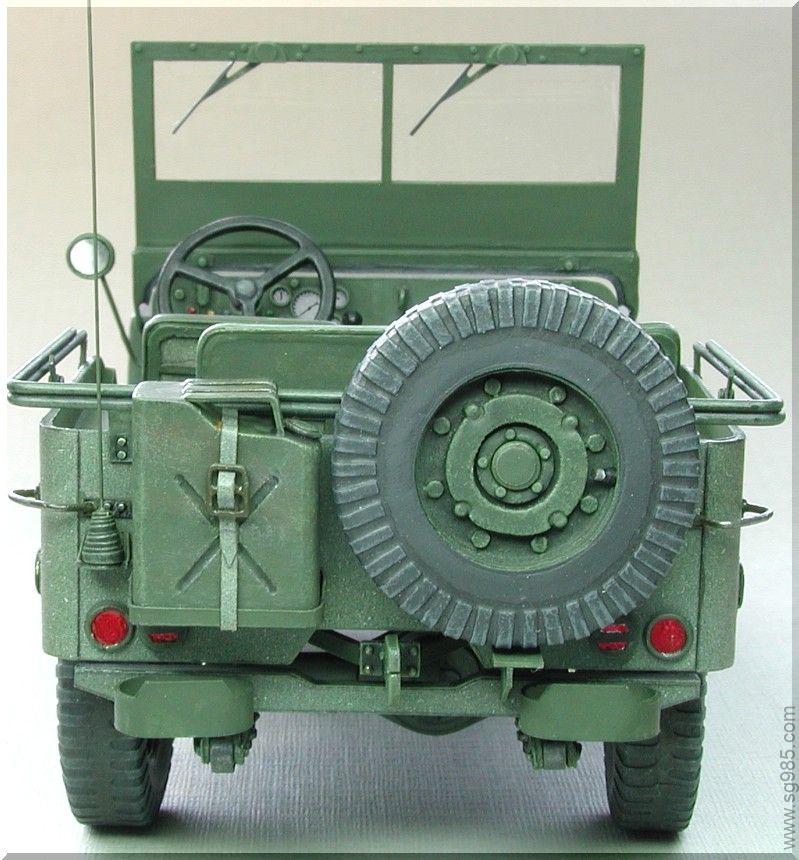 经典带内构威利斯吉普车