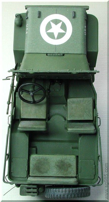 经典带内构威利斯吉普车