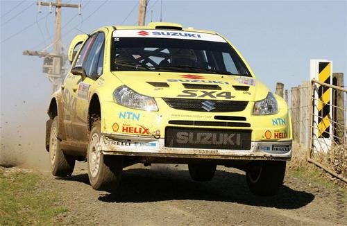 铃木（SUZUKI)SX4 WRC赛车