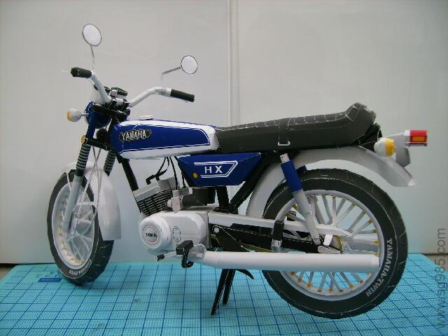 雅马哈（yamaha）hx90摩托车