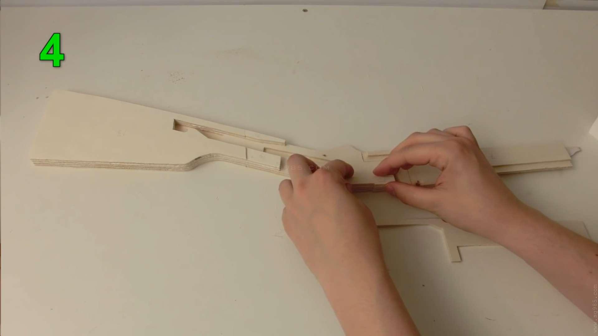 手指橡皮筋枪/怎么做皮筋木棍枪WGOG1008用木板制作一把可连发的橡皮筋玩具枪+图纸下载