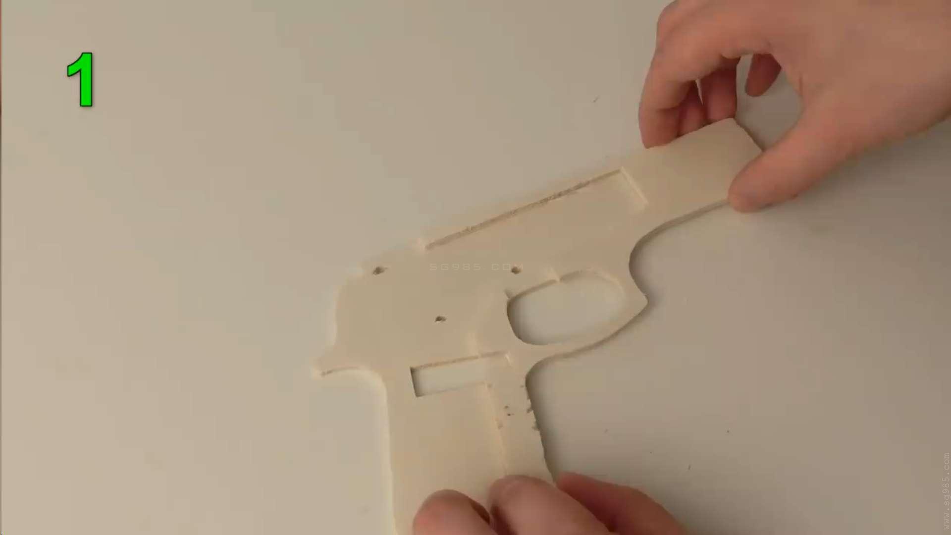 手工橡皮筋枪/连发橡皮筋枪怎么做WGOG1009用木板制作一把可连发的橡皮筋ak47玩具枪+结构图纸