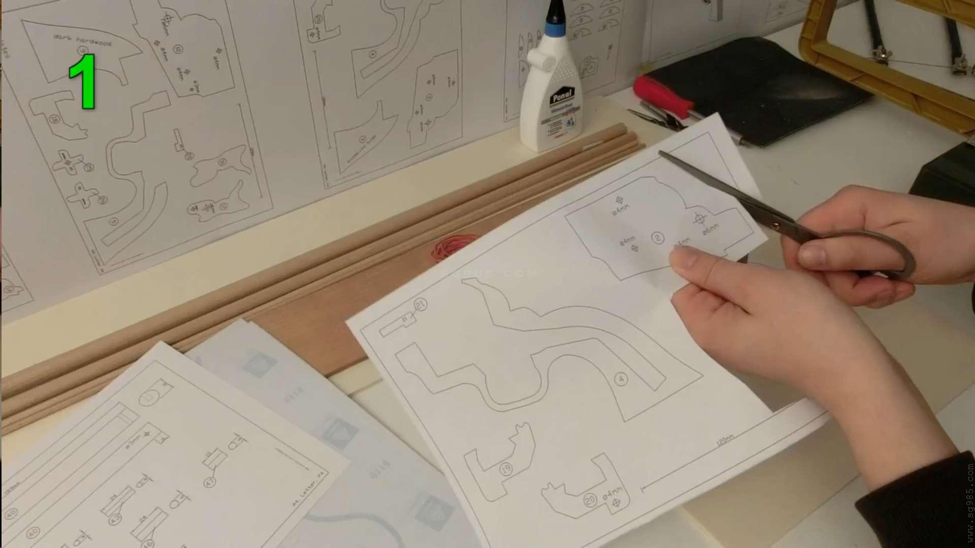 橡皮筋枪怎么做简单的视频/WGOG1006用木板制作一把可连发的橡皮筋玩具枪+结构图纸