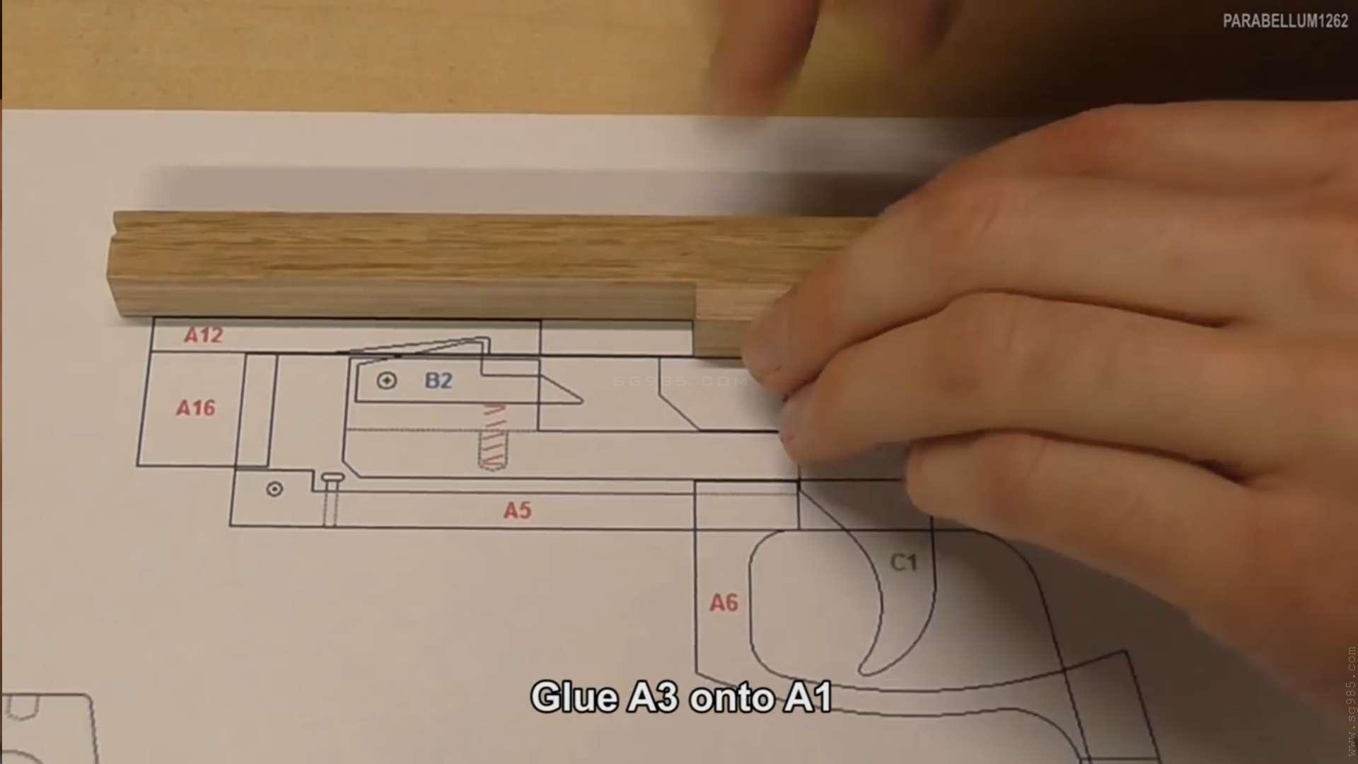 橡皮筋枪的做法/WGOG1002用木板制作一把可连发的橡皮筋玩具枪+图纸下载