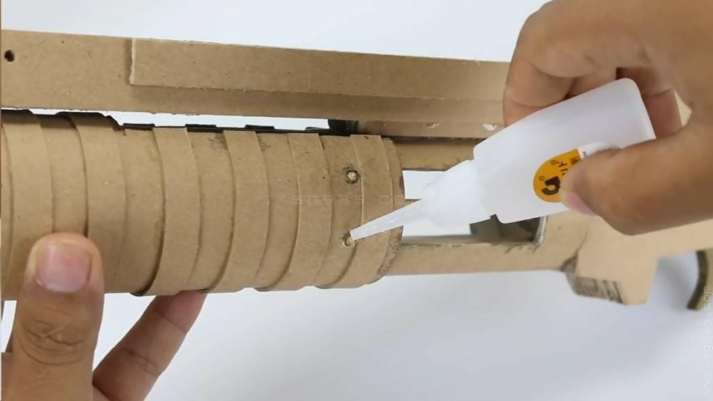 纸板枪教程图/瓦楞纸枪视频wgog913如何纸板制作硬纸枪和手雷玩具+视频教程