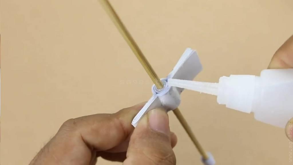 纸板枪教程图/瓦楞纸枪视频wgog913如何纸板制作硬纸枪和手雷玩具+视频教程