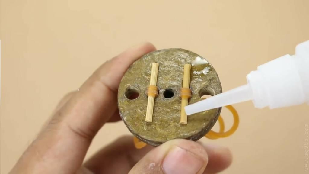 纸板枪教程图/瓦楞纸枪视频wgog913如何纸板制作硬纸枪和手雷玩具+视频教程