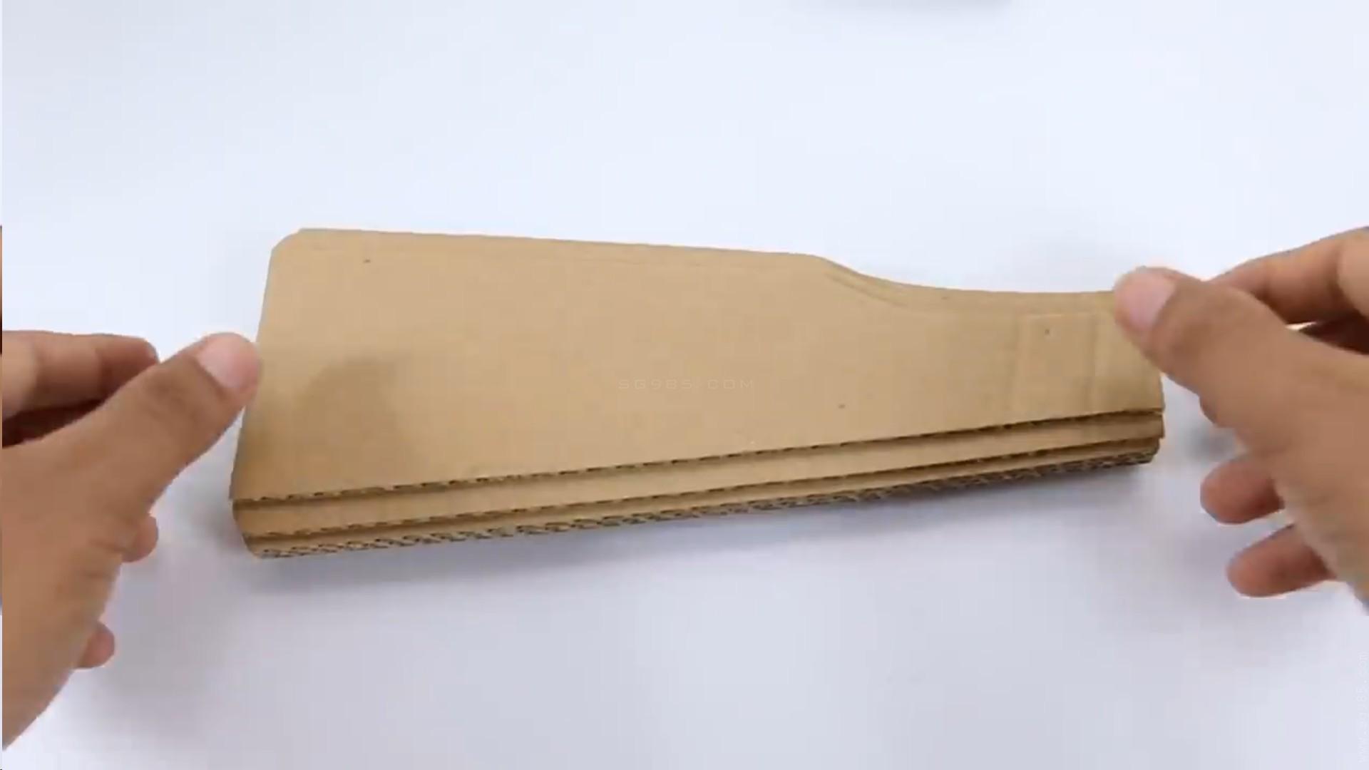 瓦楞纸枪械/纸模枪图纸wgog910如何用纸板制作一把连发纸板枪AK47+制作图纸下载