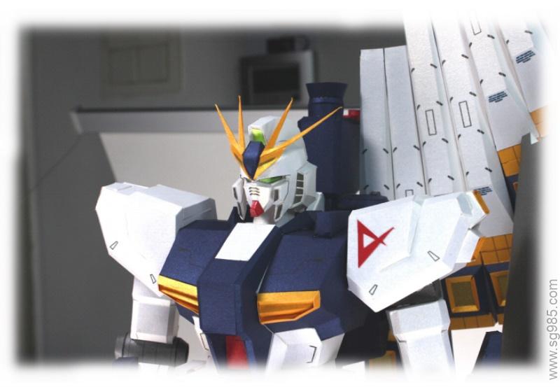 Rx-93 v Gundam
