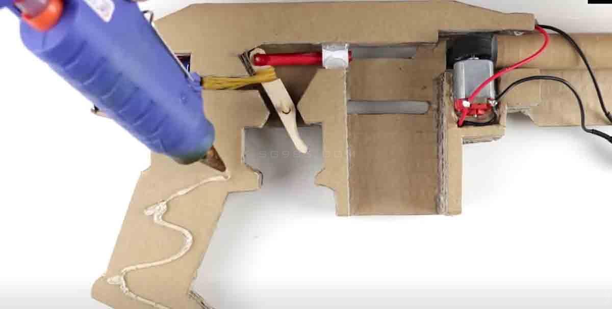 纸板枪设计图尺寸及步骤/纸板枪教程可发射<br>wgog952如何用纸板制作冲锋枪+制作图纸