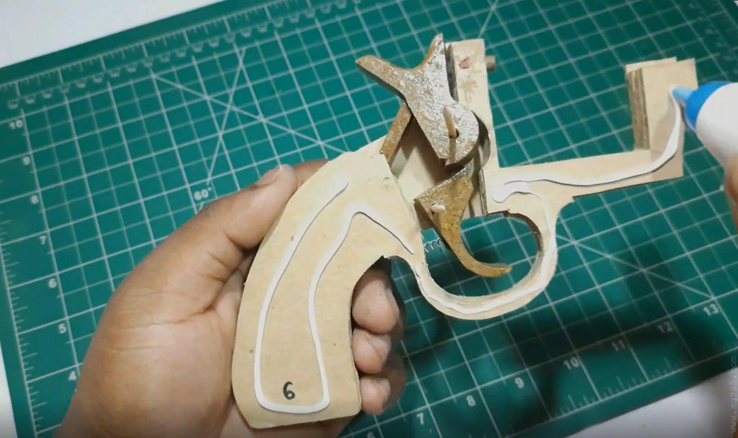 纸板枪设计图/纸板枪教程可发射/纸板枪可发射wgog953用纸板制作一把纸板左轮手枪可以发射+制作图纸