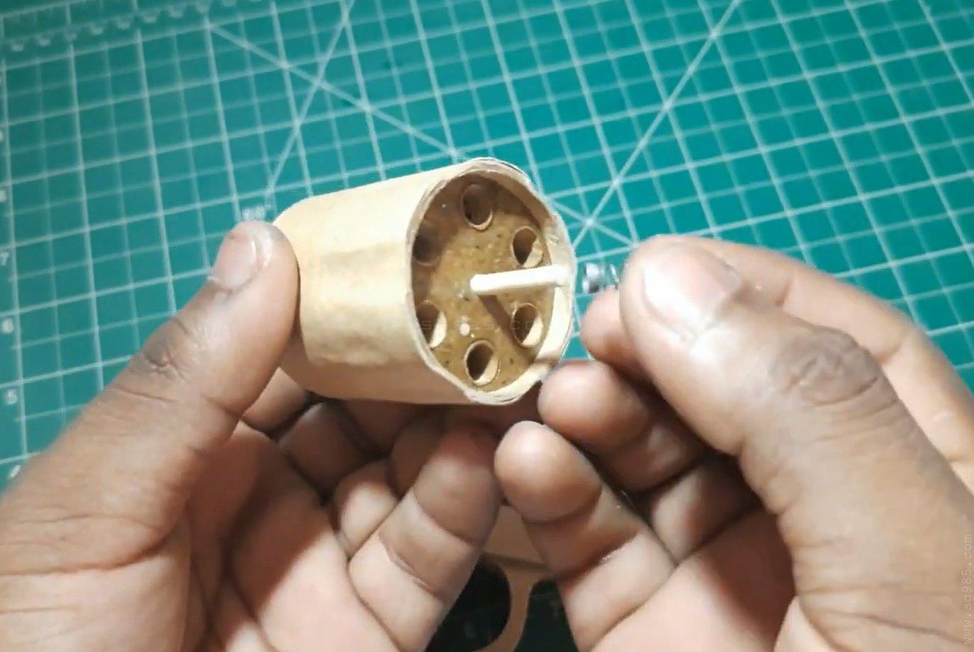 纸板枪设计图/纸板枪教程可发射/纸板枪可发射wgog953用纸板制作一把纸板左轮手枪可以发射+制作图纸