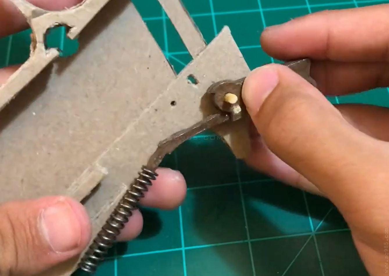 纸模枪图纸/纸板枪的做法教程/纸板枪尺寸比例wgog955纸板制作m1911纸板手枪+制作图纸