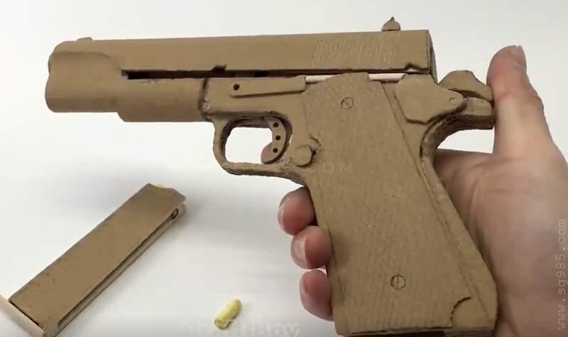 怎么用纸壳箱子做枪/怎么用废纸盒做枪wgog938用纸板制作一把m1911纸板枪可发射+制作图纸