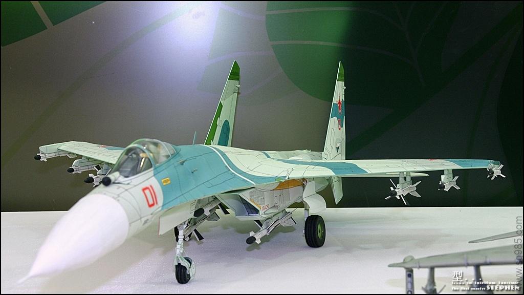 1比33苏-27（侧卫）战斗机