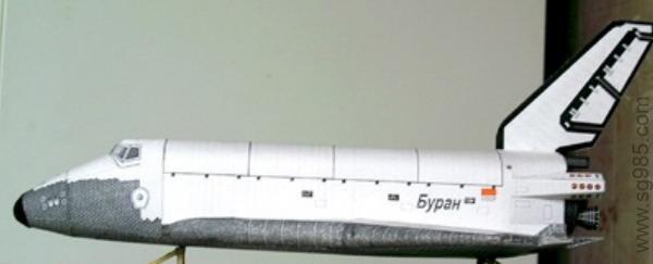 1比96暴风雪号航天飞机和能源号运载火箭