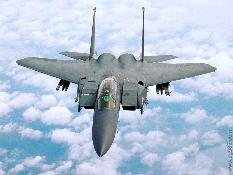 F-15鹰式战斗机