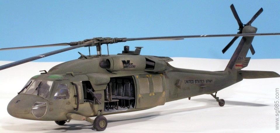 UH-60“黑鹰”多用途直升机