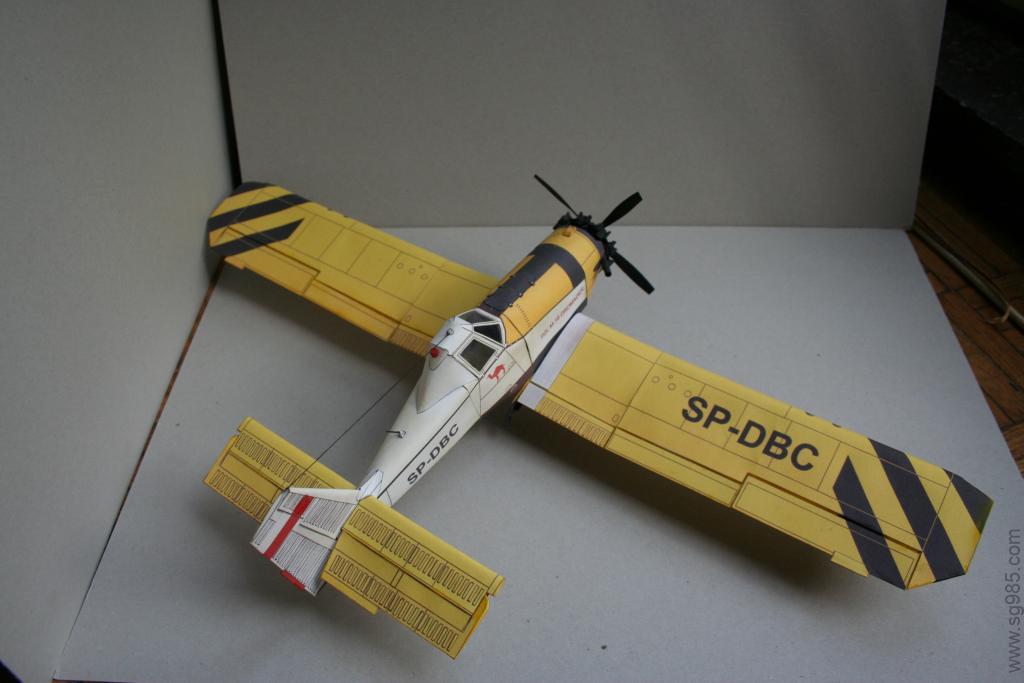 波兰M-18单峰骆驼农用飞机