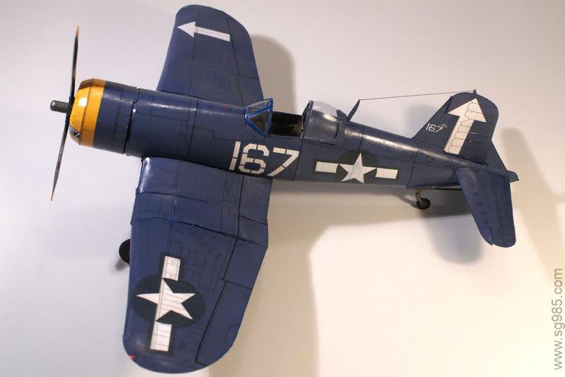 美国海军F4U-1D“海盗”舰载机