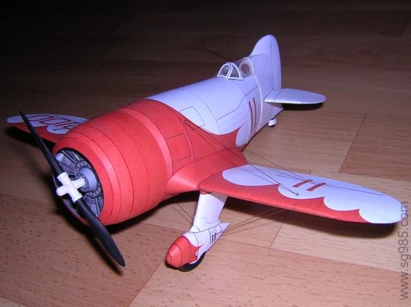 美国吉比(Gee Bee)R-1型竞赛飞机