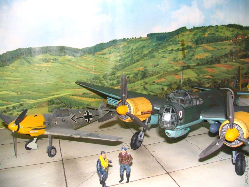 容克斯JU88A-4中型轰炸机