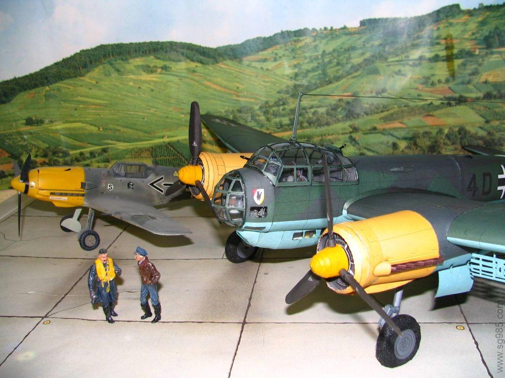 容克斯JU88A-4中型轰炸机