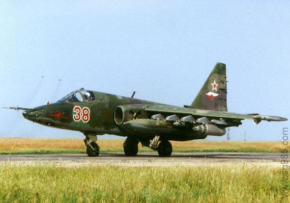 苏-25蛙足攻击机