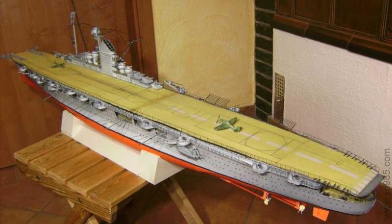 1比200齐柏林伯爵号航空母舰