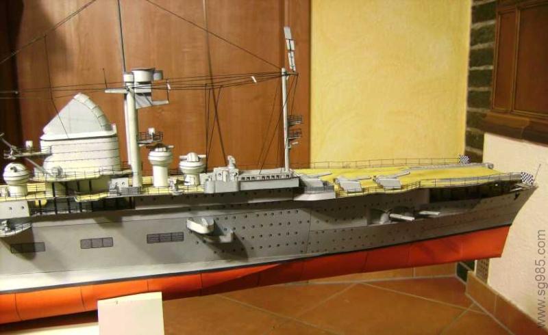 1比200齐柏林伯爵号航空母舰