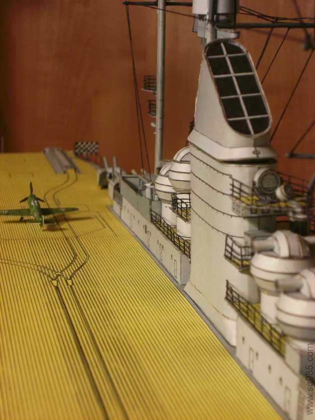 1比200齐柏林伯爵号航空母舰