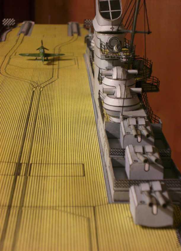 1比200齐柏林伯爵号航空母舰