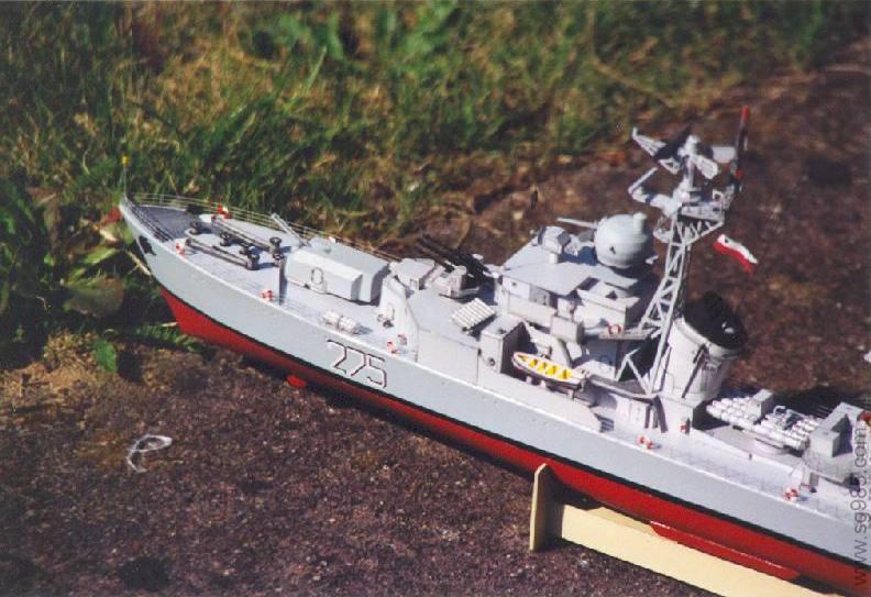 波兰海军华沙号驱逐舰