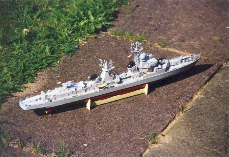 波兰海军华沙号驱逐舰