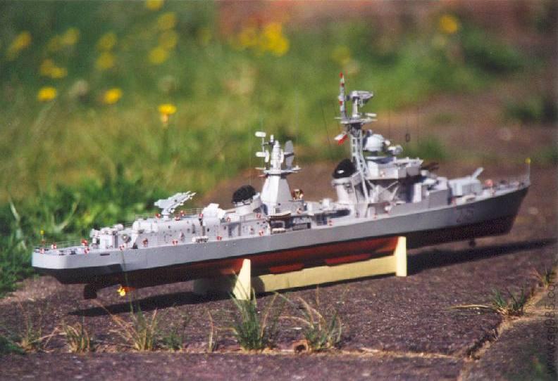 波兰海军华沙号驱逐舰