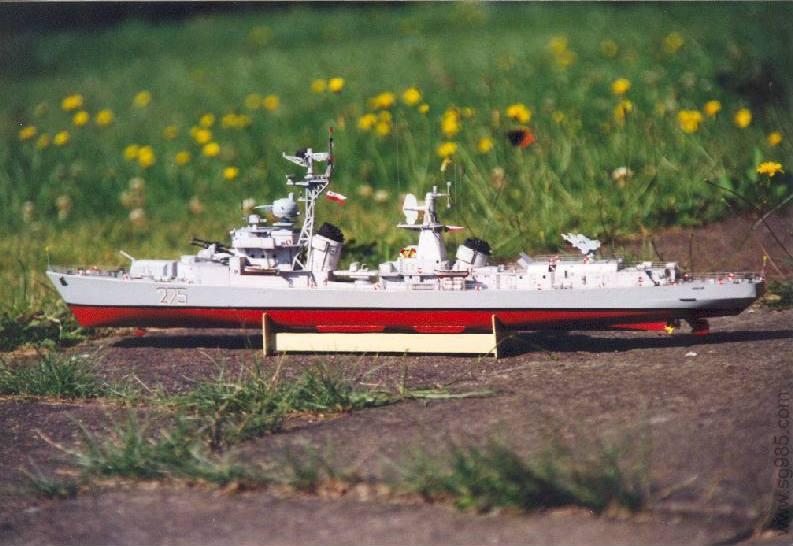 波兰海军华沙号驱逐舰