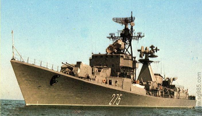 波兰海军华沙号驱逐舰