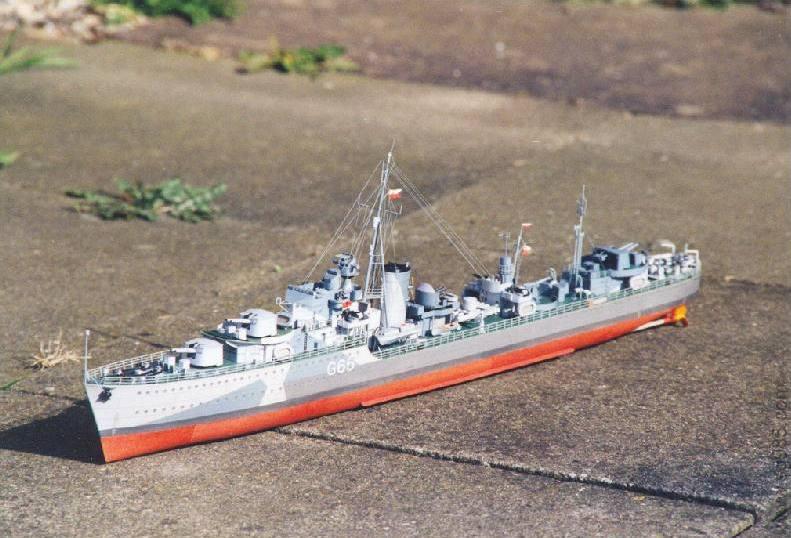 波兰皮奥朗号驱逐舰