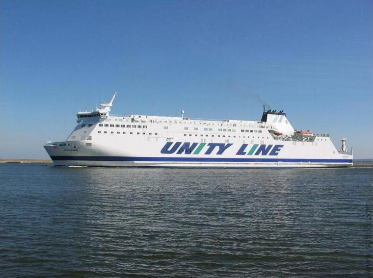 波洛尼亚号邮轮