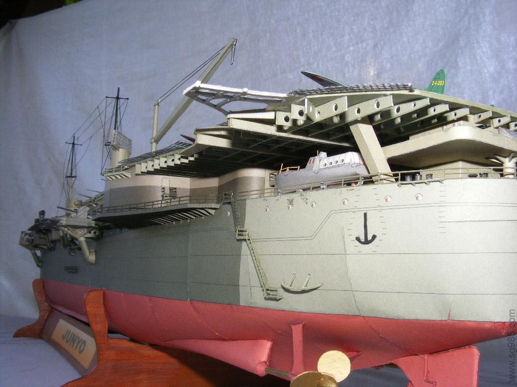 鬼子隼鹰号航空母舰