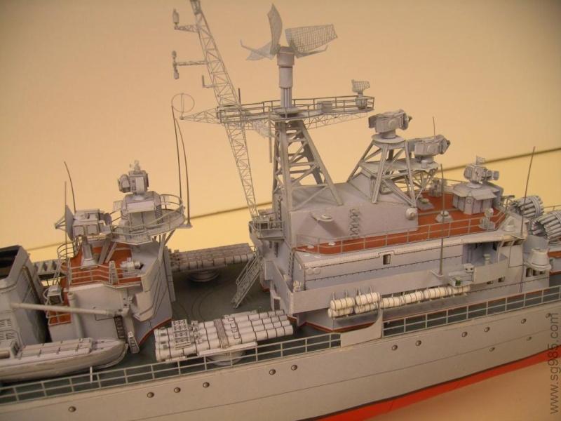 前苏联“克里瓦克”I级活跃号导弹护卫舰