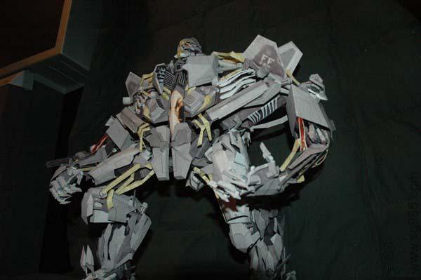 4变形金刚红蜘蛛人形版本