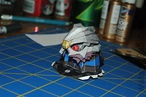 4变形金刚红蜘蛛人形版本