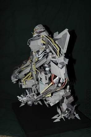 4变形金刚红蜘蛛人形版本