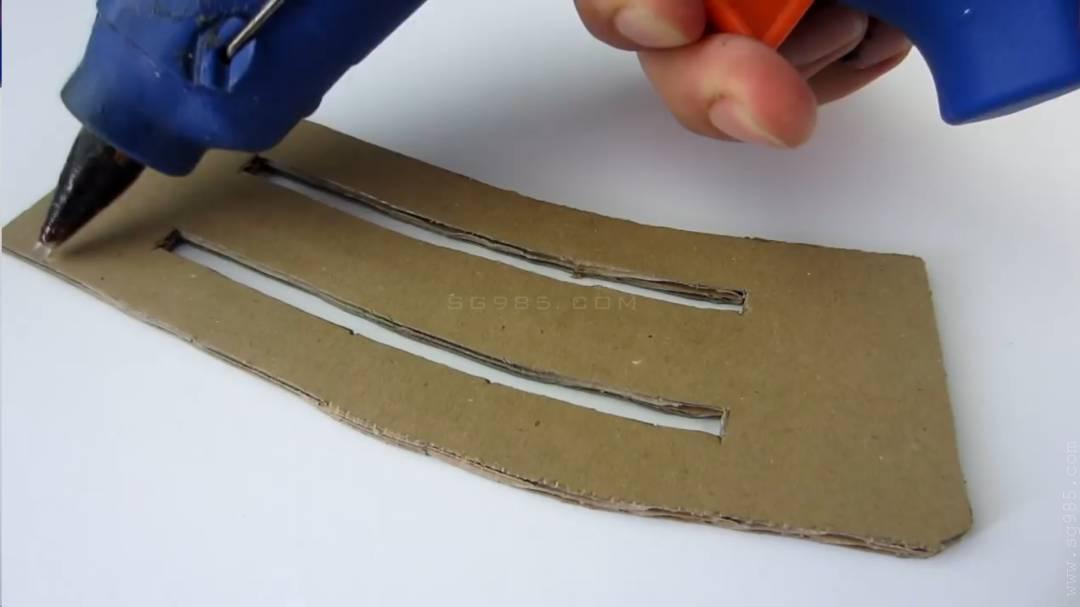 纸板玩具枪/用纸做一把枪/用纸板做枪wgog935用纸板制作可发射的纸板枪+制作图纸下载