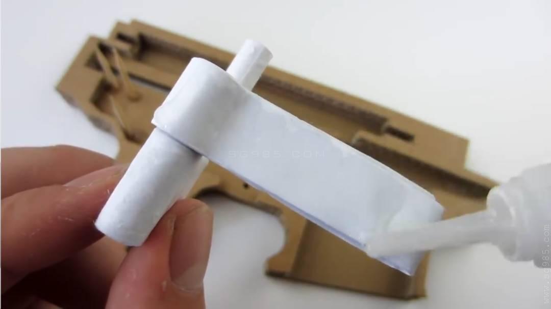 纸板玩具枪/用纸做一把枪/用纸板做枪wgog935用纸板制作可发射的纸板枪+制作图纸下载